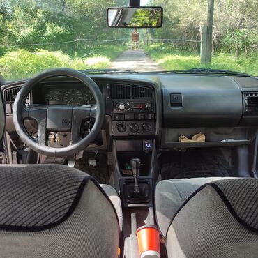 джип афто: Volkswagen Passat: 1990 г., 1.8 л, Механика, Бензин, Универсал
