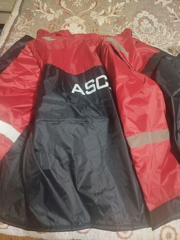 автокресла с изофикс: Qışlıq suya davamlı jaket - Rəng: qırmızı-qara iki rəngli dizayn