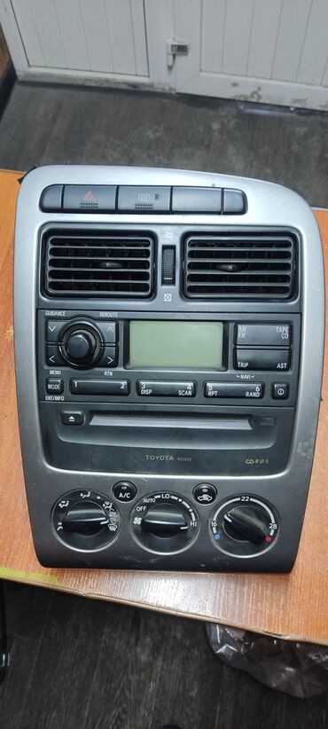 ауди блок: Toyota Avensis 2001, блок управления климат контролем, магнитофон