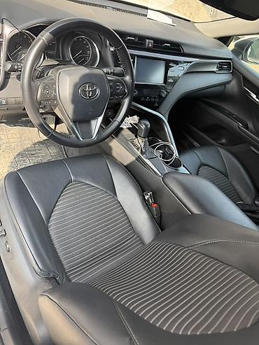 Toyota: Toyota Camry: 2018 г., Седан — 6