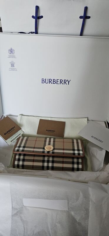 burberry шарф: Классикалык сумка, Burberry, Материалы: Эко булгаары, Асыл нуска, Аялдарга, Жаңы