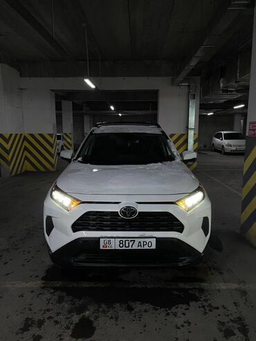 Toyota: Toyota RAV4: 2020 г., 2.5 л, Автомат, Бензин, Кроссовер