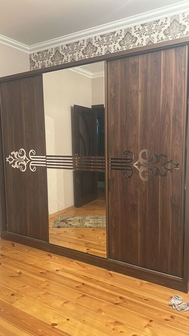 seyf qapılar ucuz: Kupe, 3 qapılı Dolab-asılqan