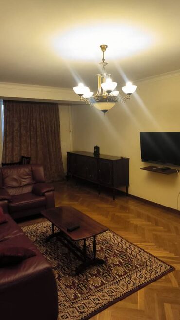 Mənzil kirayələyirəm: 2 otaqlı, 70 kv. m — 3