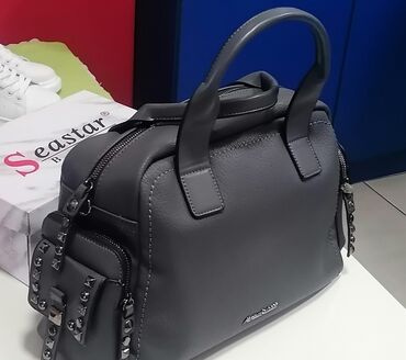 calvin klein torba cena: Savršena nova tašna
marina galantti