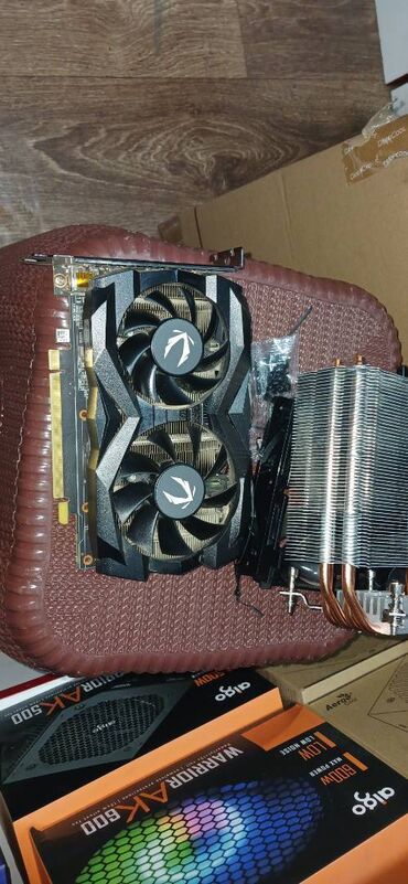 Korpuslar: GTX 1660 SUPER ZOTAC GAMING EDITION 6 GB GDDR6 satiram. Hec bir