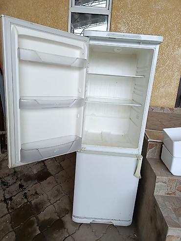 Ашкана техникасы: Муздаткыч Бирюса, Колдонулган, Эки камералуу, 60 * 180 * — 7