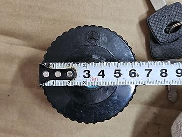 Лючки бензобака: Лючок бензобака Mercedes-Benz 1991 г., Новый, Аналог — 12