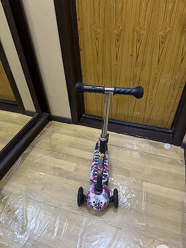 Mopedlər,skuterlər: Qız üçün uşaq skuteri.Satılır 28 azn. Heç bir problemi yoxdur əla — 1