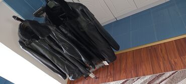 kozne jakne sa krznom: Jakna Koza, XL (EU 42), bоја - Crna