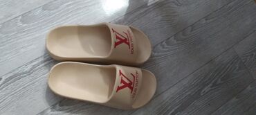 кийимлар: Домашние тапочки, 36, Новый