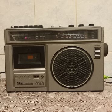 Minidisk və disk pleyerlər: Maqnitafon/radio NEC satılır - Yaponiya istehsalıdır - 1983-cü ildə