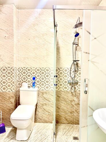 Uzunmüddətli kirayə mənzillər: Bakıda, Gənclik metrosuna bir neçə dəqiqəlik məsafədə uzunmüddətli — 7