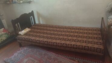 taxt 2neferlik: İşlənmiş, Təknəfərlik çarpayı, Bazasız, Matras ilə, Siyirməsiz, Azərbaycan