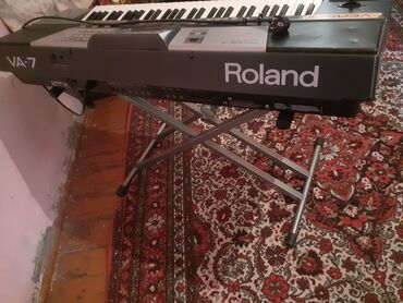 wifi klaviatura: Sintezator, Roland