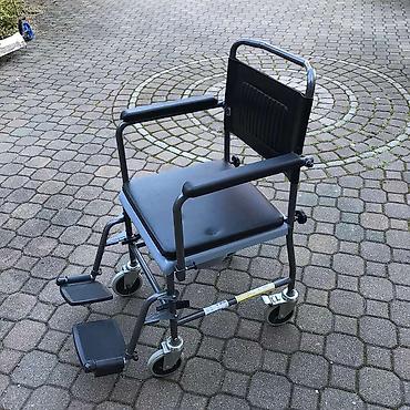 Invalidska kolica: TOALETNA KOLICA cena 8 000 dinara Višestruka namena - transport — 1