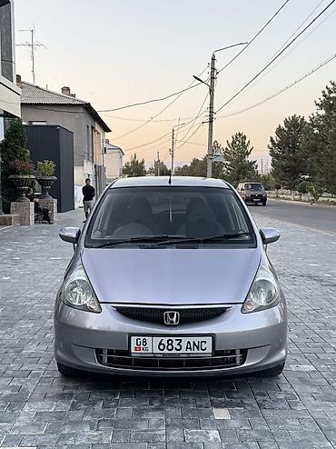 хэтчбек машина: Honda Fit: 2004 г., 1.3 л, Вариатор, Газ, Лифтбек — 6