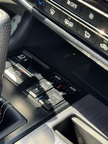 Lexus: Lexus RX: 2022 г., 3.5 л, Вариатор, Гибрид, Кроссовер — 17