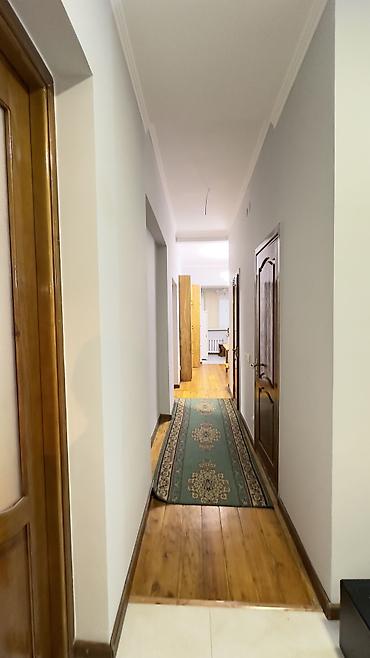 Долгосрочная аренда квартир: 3 комнаты, Риэлтор, Без подселения, С мебелью полностью — 11