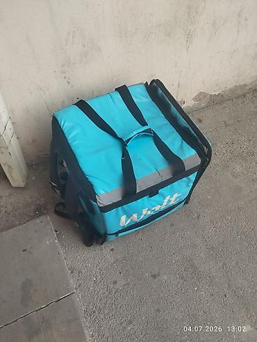 Wolt çatdırılma çantası – izotermal, böyük tutumlu model. - Rəng