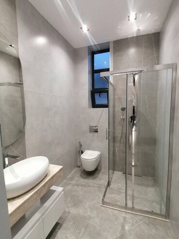 Həyət evləri və villaların satışı: Şüvəlan qəs. 5 otaqlı, 200 kv. m, Yeni təmirli — 10