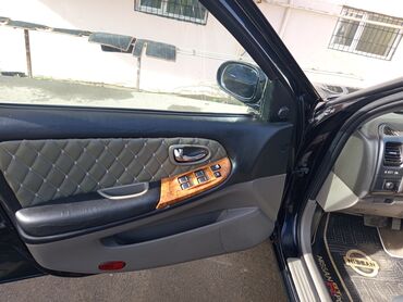 Nissan: Nissan Maxima: 3 l | 2002 il Sedan — 6