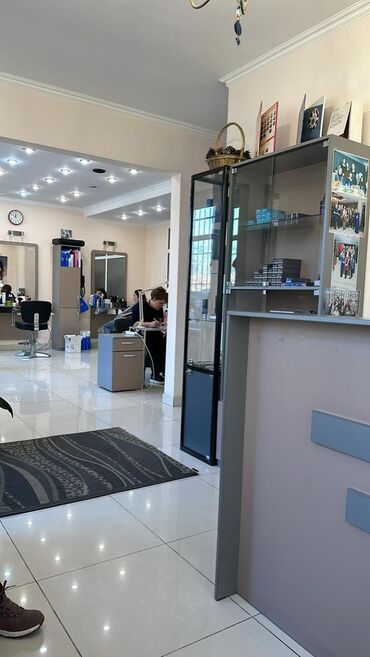 Кабинеты в салонах красоты: Сдаю Кабинет в салоне, 145 м², Для бровиста, Для визажиста, Для лешмейкера at lalafo.kg — 5 Кабинеты в салонах красоты: Сдаю Кабинет в салоне, 145 м², Для бровиста, Для визажиста, Для лешмейкера — 5
