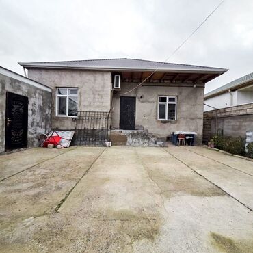 Həyət evləri və villaların satışı: Satılır: həyət evi - Planlaşdırma: geniş zal, ayrı mətbəx, bir — 6