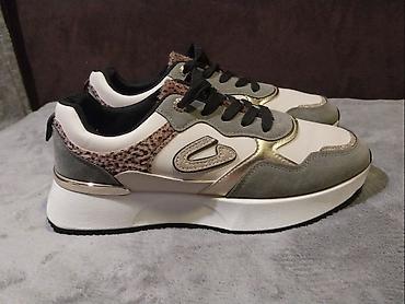 Women's Sneakers and athletic shoes: Ženske patike – modni chunky model - Dizajn: kombinacija bež/ekru sa — 1