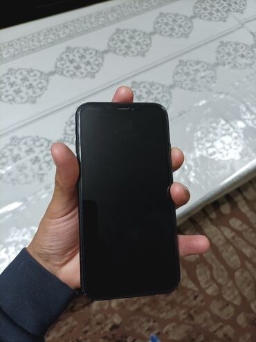 купить бу телевизор в бишкеке: IPhone Xr, Колдонулган, 128 ГБ, Кара, Каптама, Заряддоочу түзүлүш, 82 %
