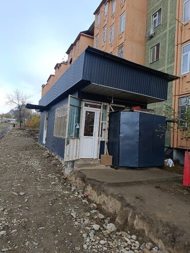 дома в районе аламединского рынка: Продается контейнер на металл!!!
Номер