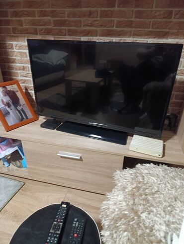 stalak za samsung tv: Super televizor plazma telefunkn 40" at lalafo.rs stalak za samsung tv: Super televizor plazma telefunkn 40"