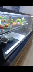 Digər restoran, kafe avadanlığı: Soyuducular və vitrin satilir yeni kimidilərolcu 2m və 2ədəd