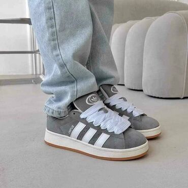 volmax patike: Adidas Campus patike sive

Novo
Brojevi 36 do 44