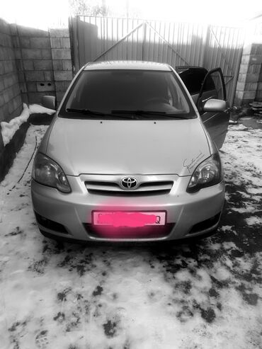 Toyota: Toyota Corolla: 2004 г., 1.4 л, Механика, Бензин, Хэтчбэк