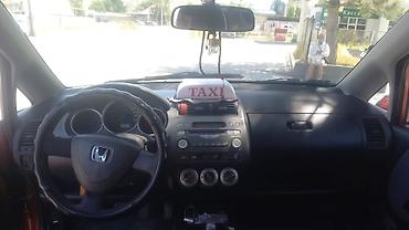 Транспорт: Honda Fit: 2008 г., 1.3 л, Механика, Бензин, Хэтчбэк — 5