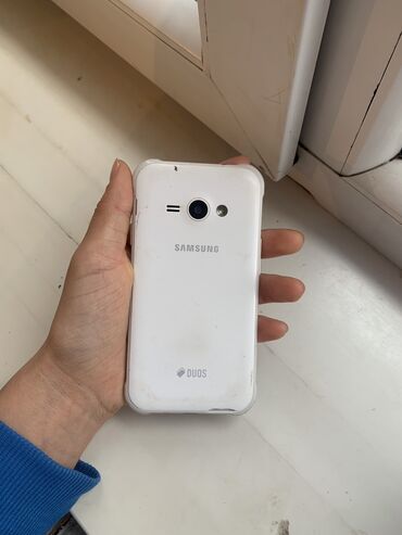 самсунг телефон бу: Samsung Galaxy J1 2016, Колдонулган, түсү - Ак, 2 SIM