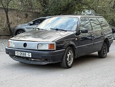 Volkswagen Passat Variant: 1990 г., 1.8 л, Механика, Бензин, Универсал