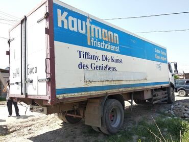 мерседес бенц спринтер грузовой в Кыргызстан | Автозапчасти: Продаётся Мерседес Бенц 1722 термобудка Обмен интересует на скот