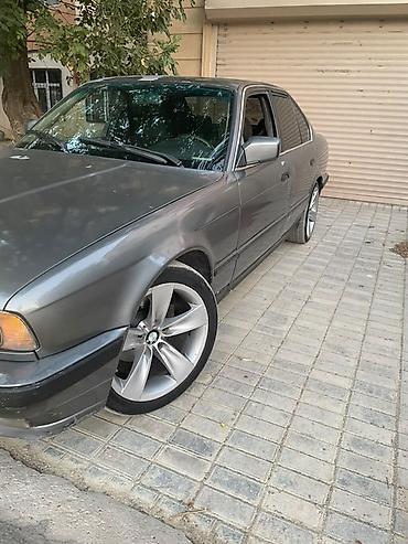 bugatti eb 112 6 mt: BMW 5 series: 2 l | 1991 il Sedan — 2