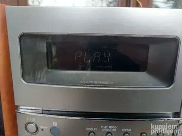 Zvučnici i stereo sistemi: 1. Sony CMT-CPZ2 Micro HiFi System 80€ 2. **Sony CMT-EH10 Micro Hi-Fi — 6