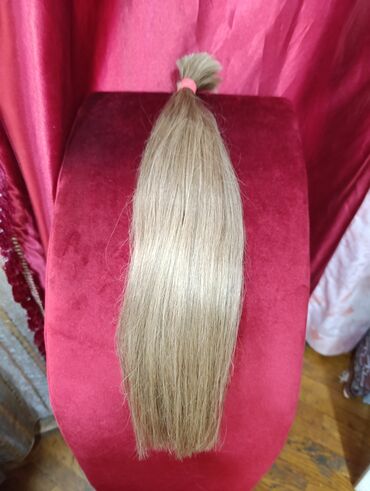 Təbii saçlar, pariklər: Qaynaq saçlar, Təbii — 26