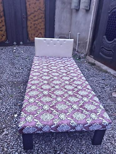 Mebellərin yığılması: Təzə çarpayılar. 1 nəfərlik çarpayılar 50manat. 2 nəfərlik taxt — 8