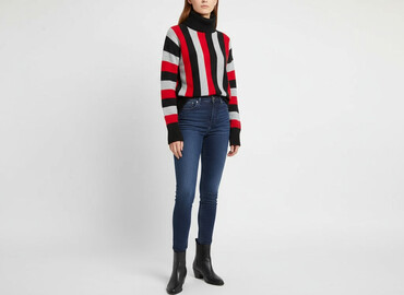 Swetry: Sweter damski, rozmiar S