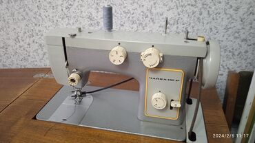 Бытовая техника: Швейная машина Chayka