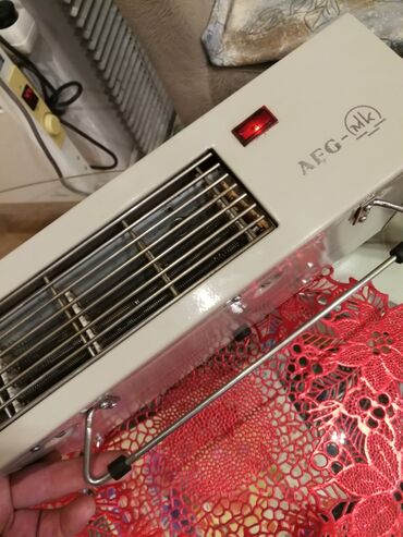 Kaloriferi: Grejalica AEG 2000W Dobra
Mirjevo na lalafo.rs — 11 Kaloriferi: Grejalica AEG 2000W Dobra
Mirjevo — 11