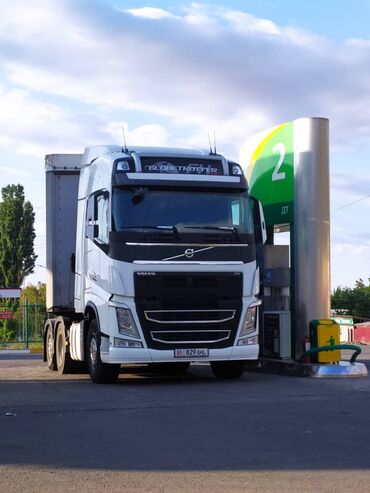 седельный тягач volvo: Тягач, Volvo, 2013 г., Без прицепа