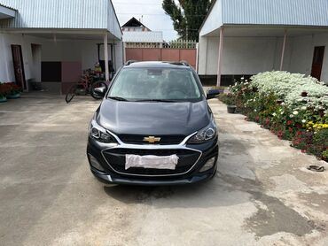 шкода авто: Chevrolet Spark: 2018 г., 1 л, Вариатор, Бензин, Седан