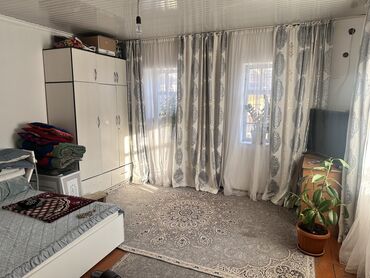 кызыл кыя дом: Дом, 60 м², 2 комнаты, Собственник, Косметический ремонт