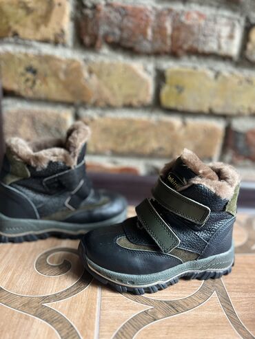 ботинки натуральн: Ботинки детские с мехом Материал натуральная кожанатуральный мех